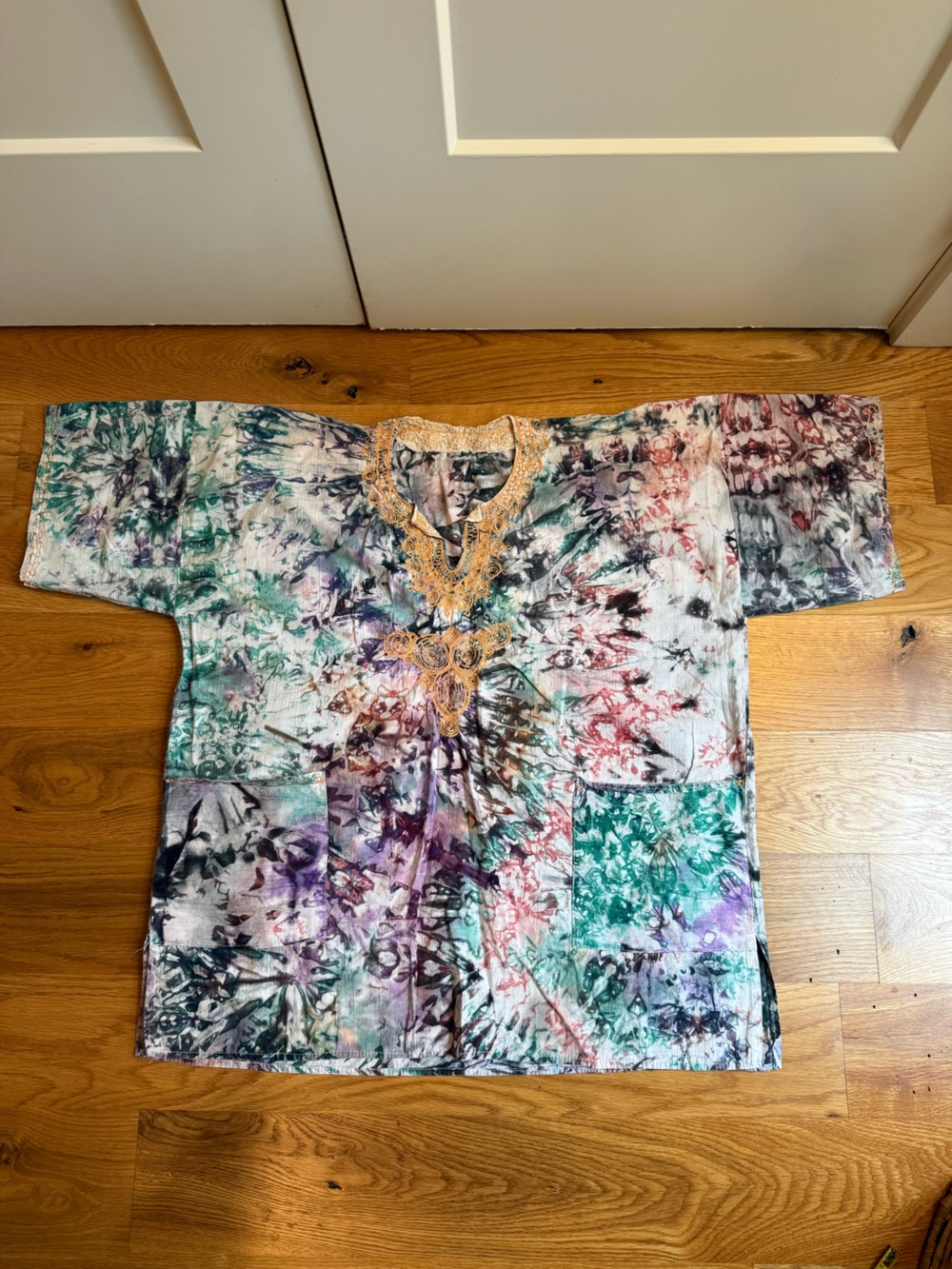 Embroidered Tie-Dye Tunic Top in Multicolor